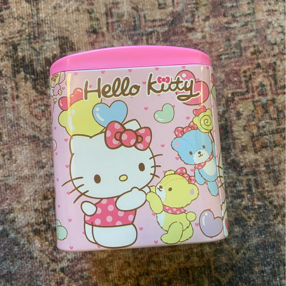 Hello kitty brush and pen holder